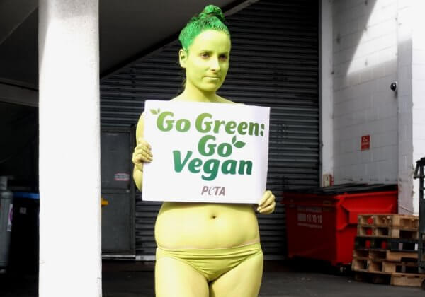 Bodypainted Protester Tells Auckland Butcher, ‘Go Green: Go Vegan’