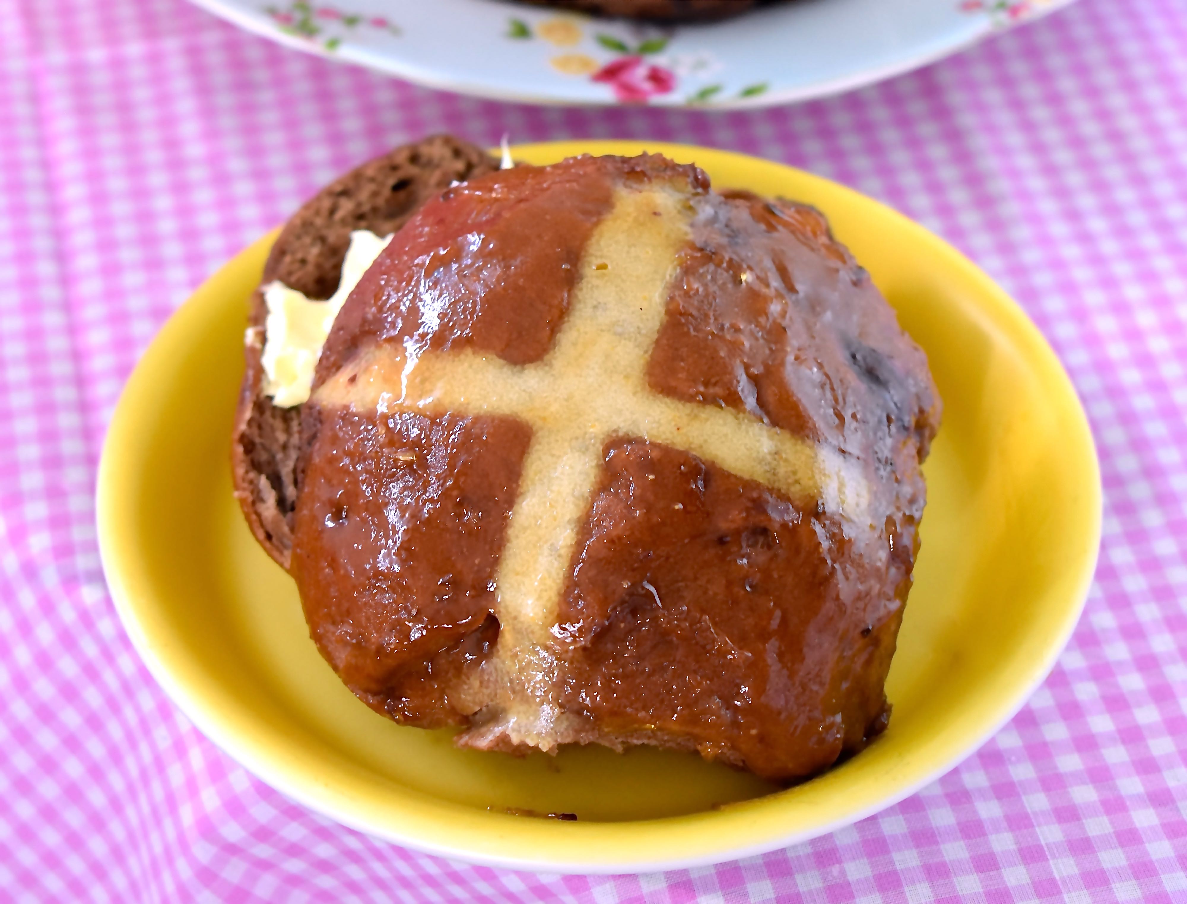 Vegan Hot Cross Buns