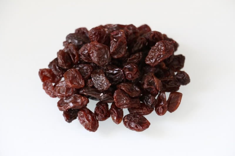 Toxic foods for dogs and cats: grapes and raisins